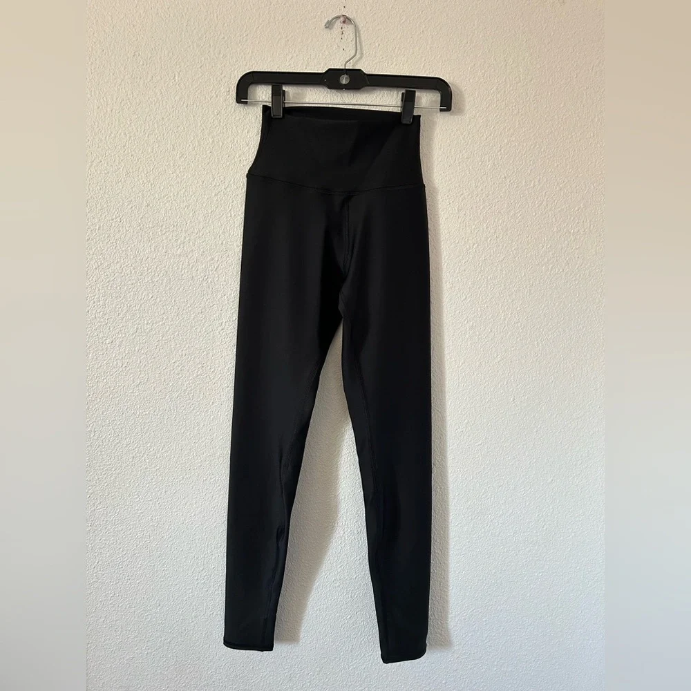Alo yoga High-Waist Airlift Legging in black sz XXsmall